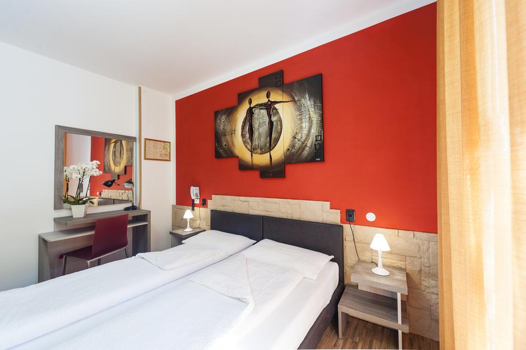 Hotel Garni Ischia Malcesine Chambre photo