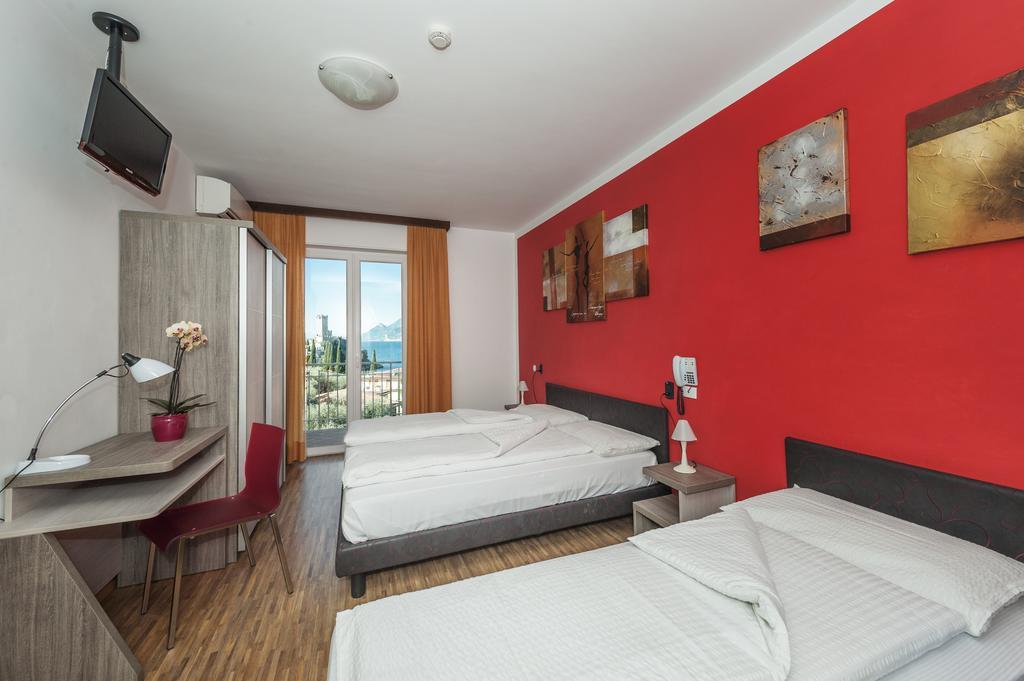 Hotel Garni Ischia Malcesine Chambre photo