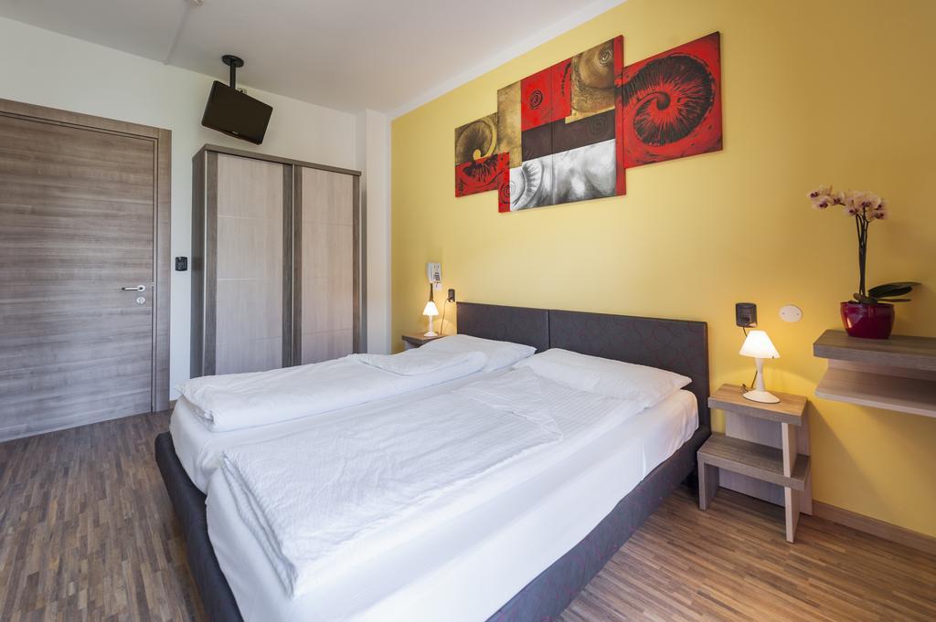 Hotel Garni Ischia Malcesine Chambre photo